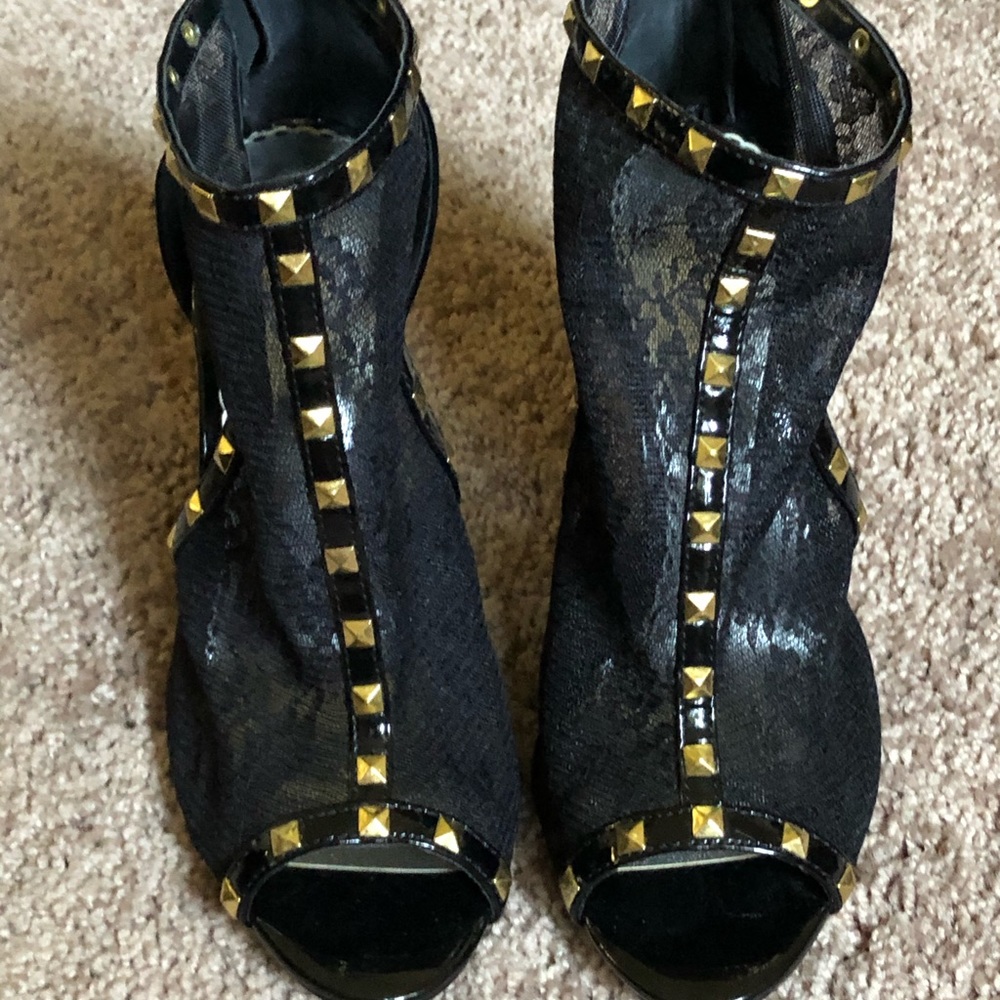 BEBE /Pumps / 8M / NWOT